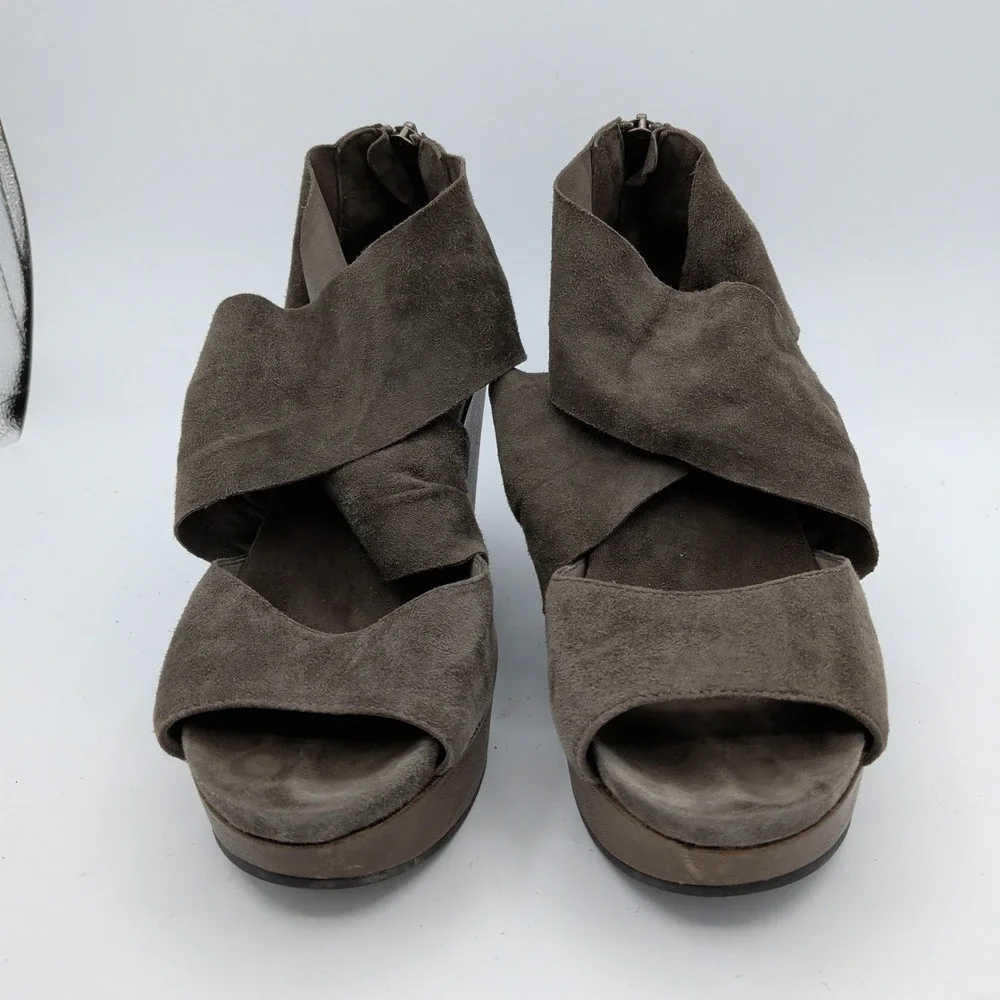 Eileen Fisher Womens Taupe Suede Ruffle Wedge Sandals Open Toe Back Zip Size 8.5